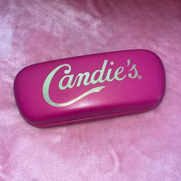 Candie's Vintage Y2K Pink Glasses Case with Gold Logo - Picture 1 of 6